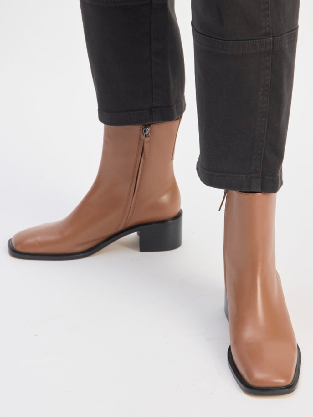 Everlane City Boot in Saddle Brown, Size 7.5, Leather